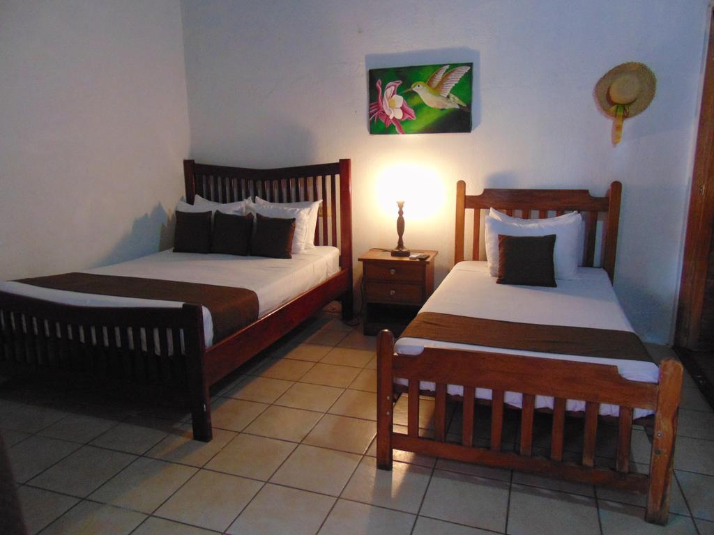 Hotel El Maltese Гранада Экстерьер фото